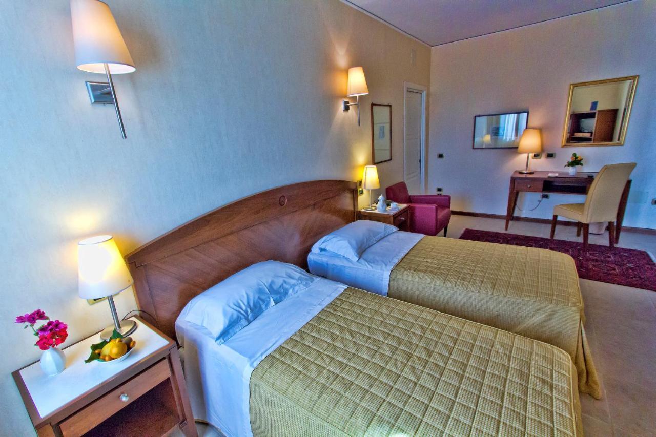Grand Hotel Paestum Exterior foto
